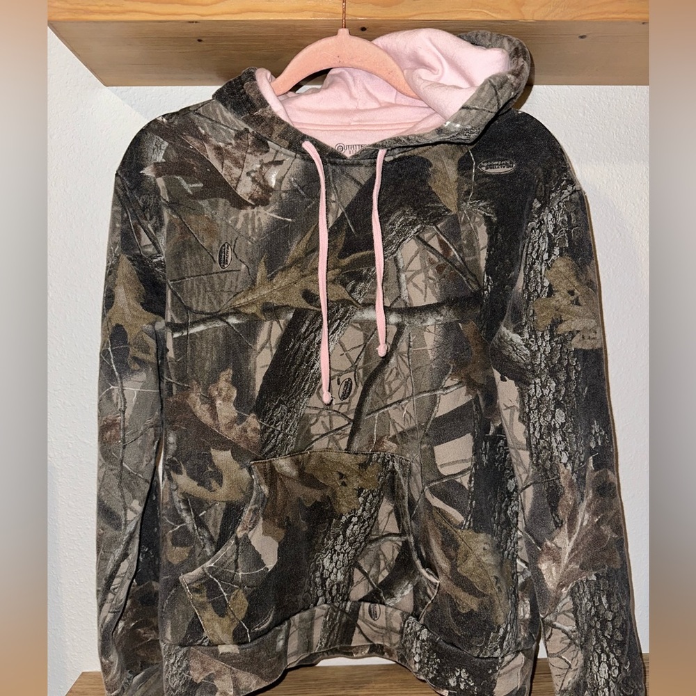 camo mossy oak pink lined hoodie